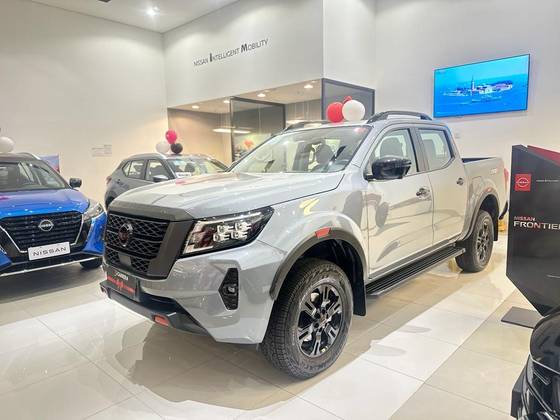 NISSAN FRONTIER 2.3 16V TURBO DIESEL PRO4X CD 4X4 AUTOMÁTICO